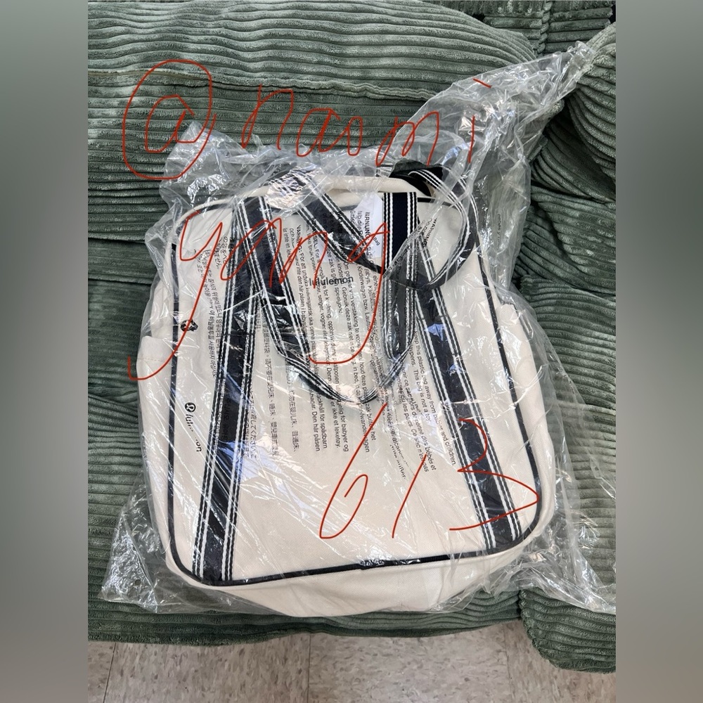 Lululemon 3-in-1 Tennis Bag